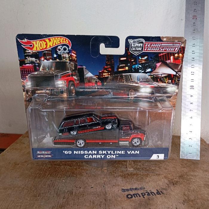hot wheels nissan skyline van carry on Dcast