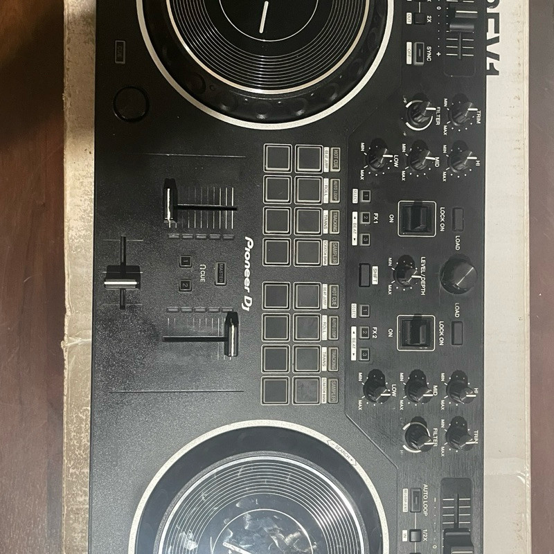 Pioneer DDJ Rev 1