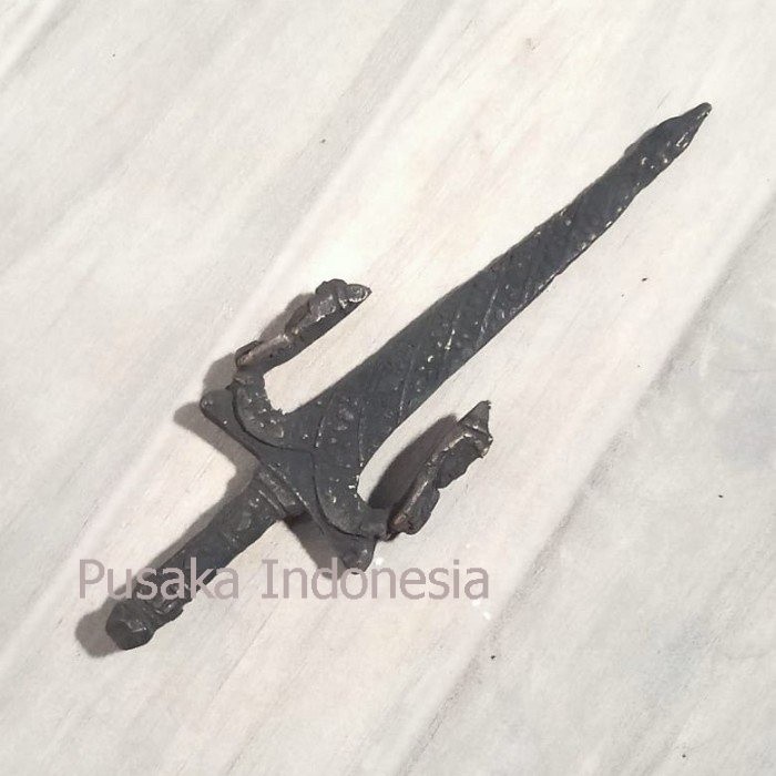 Pusaka Trisula Putut Kembar Hitam Antik Dijamin Paling Murah Seindonesia PI877