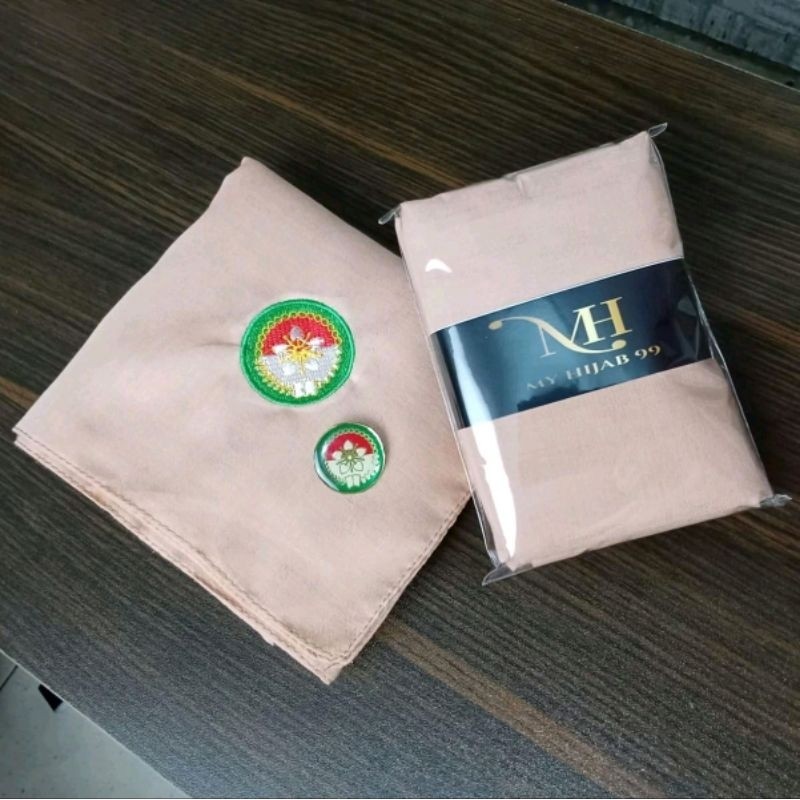 KERUDUNG DWP+PIN DWP LOGO BORDIR KAIN VOAL