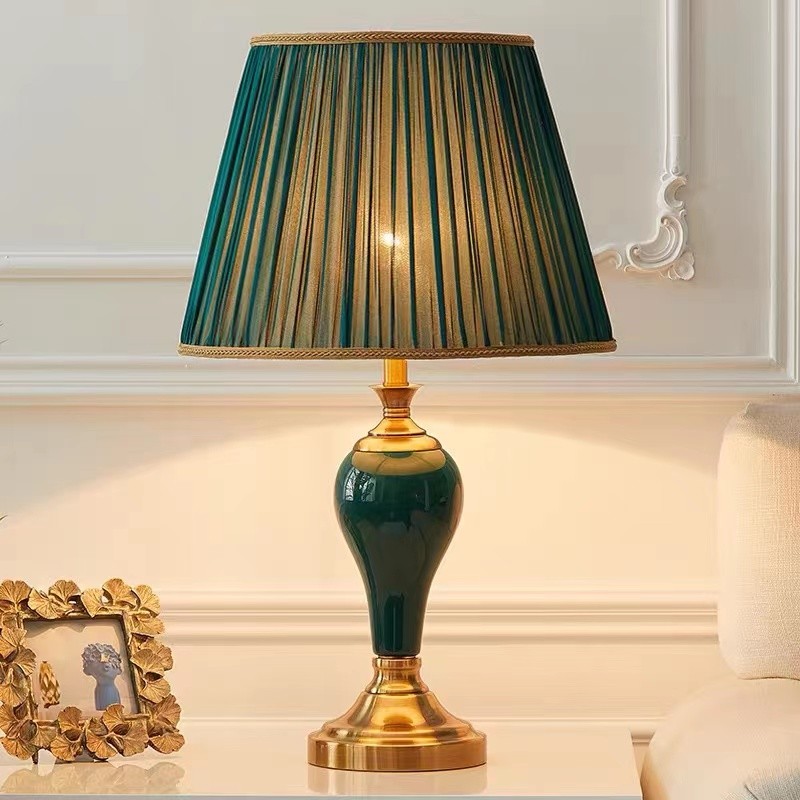 Chinese Style Green Ceramic Table Lamps European Cloth Cover Living Room Bedroom Bedside Study Decor