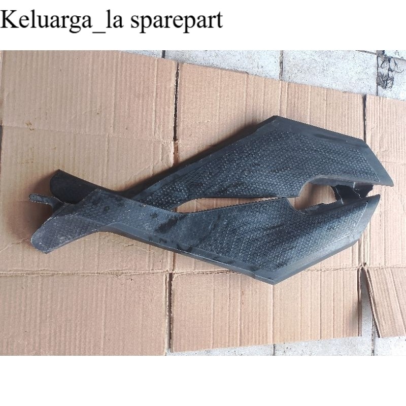 cover tutup blok aki Yamaha Vixion nvl new original copotan