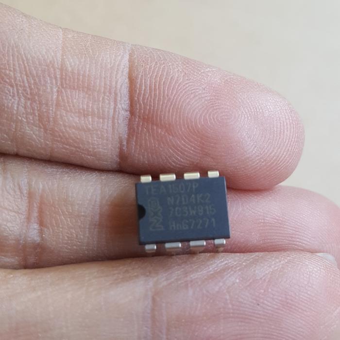 TEA1507 P ORG IC / Transistor RBpart