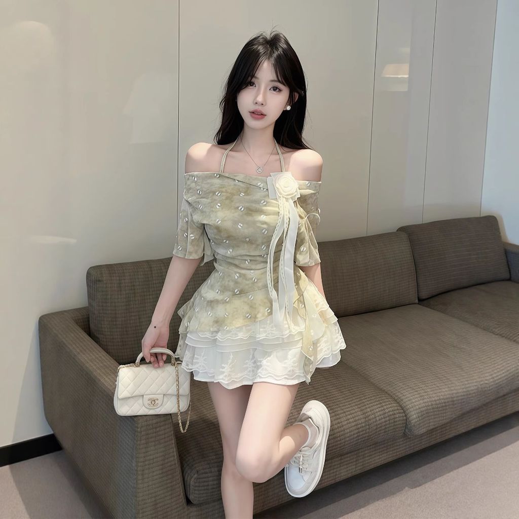 Perancis renda palsu dua potong kain chiffon menggantung leher.