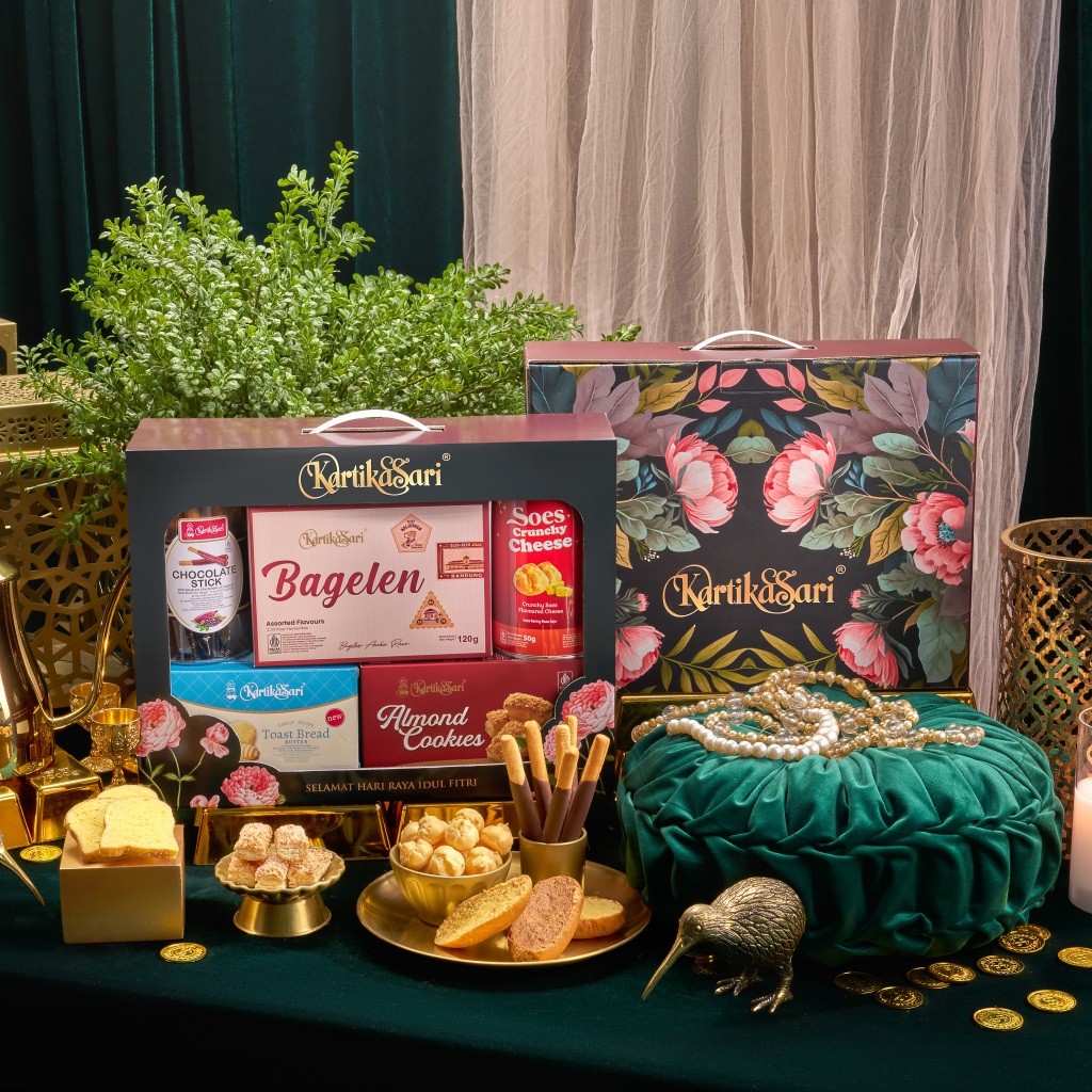 Kartika Sari Hampers 5s - Parcel Lebaran Kue