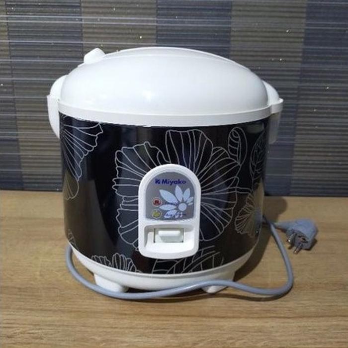 Ricecooker Miyako MCM-528TS, Penanak Nasi Magic Com 1,8Liter Teflon Pemanas Listrik Penghangat - Hit