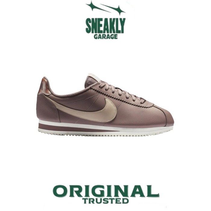 Sepatu Nike Classic Cortez Leather Particle Beige Smokey Metallic Red Bronze    Sneakers Unisex