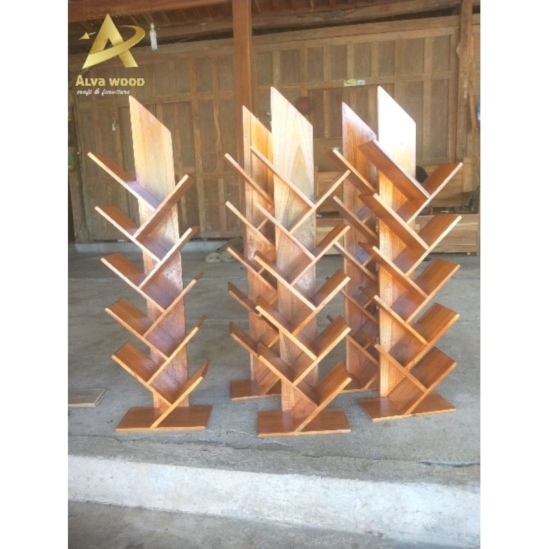 SUDAH DIRAKIT rak buku zigzag/rak buku model pohon kayu jati asli
