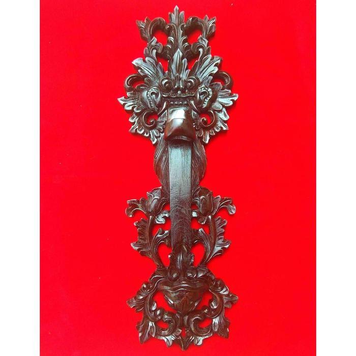 Blawong Dudukan Keris Model Buto Bali Motif Kembang