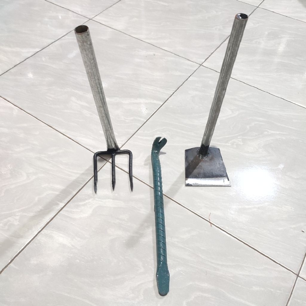 GARUK MINI CANGKUL MINI FULL BESI ALAT BERKEBUN BERTANI MEMBERSIHKAN TAMAN SAMPAH terbaik