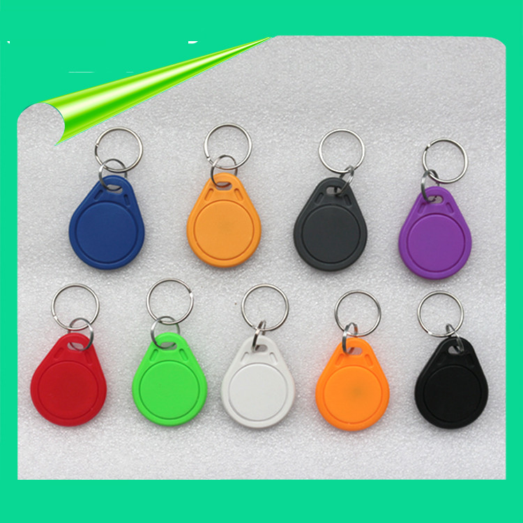 100pcsbag RFID key fobs chip 1356MHz proximity NFC tags chip 213 keyfob tag for all nfc products