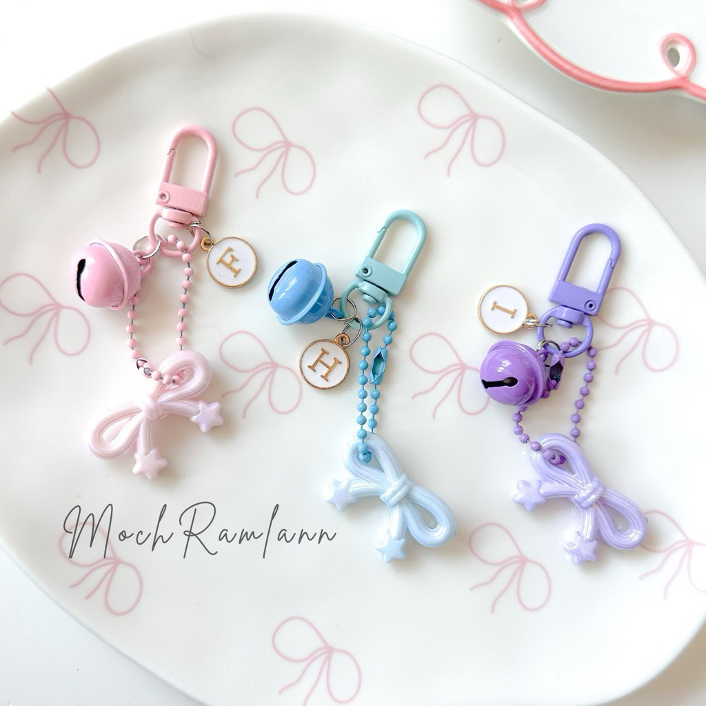 Gantungan Kunci Kawaii Huruf Nama Personalisasi, Lonceng Aesthetic, Gantungan HP & Tas, Hadiah Lucu