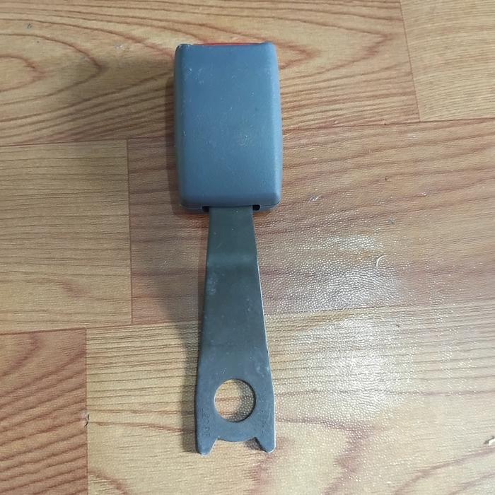 stik tangkai seat belt kijang kapsul original BEST