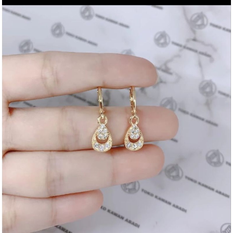 Anting Wanita Titanium Mewah Anting Clip Motif Tetes