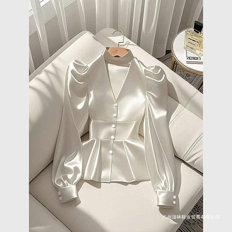 Blus wanita berkualitas tinggi Kemeja satin putih slim-fit yang elegan