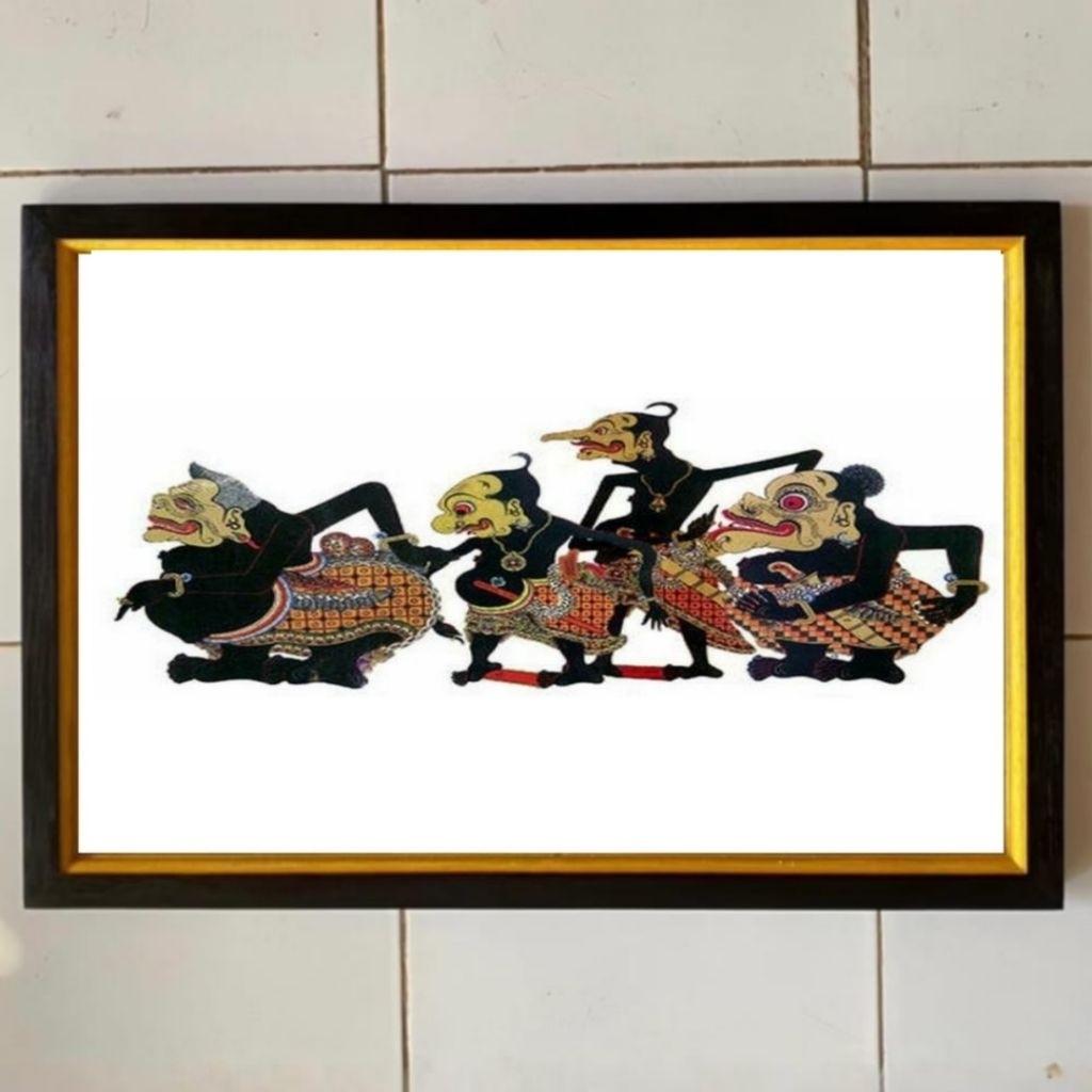 Hiasan dinding lukisan Cetak gambar wayang kulit Semar Petruk Gareng Bagong plus bingkai ukuran 53cm