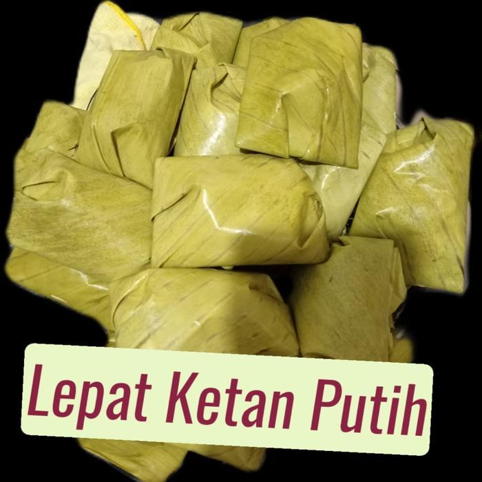 Lepat Ketan Putih (Bugis ketan putih) .