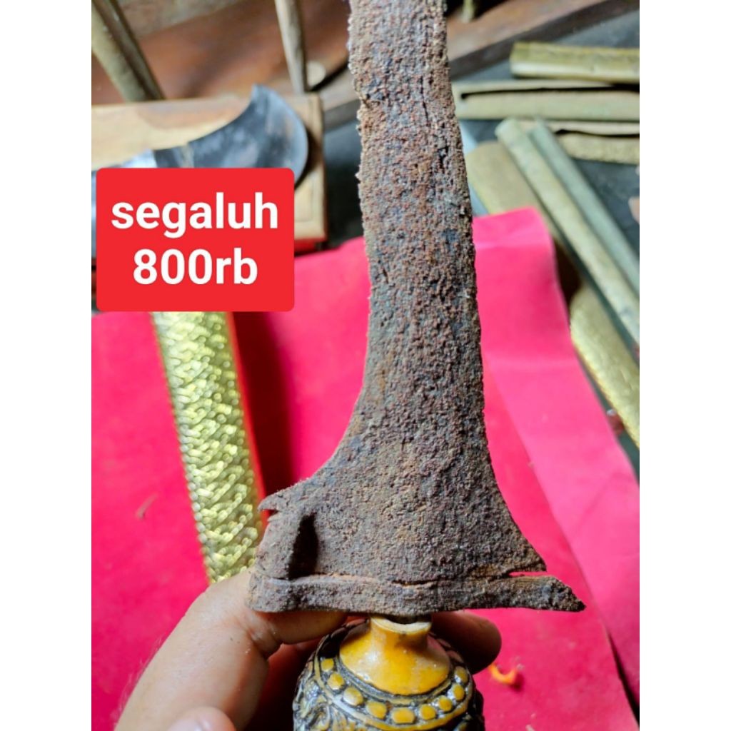 keris segaluh wilah lawas termurah dari Wesi aji sepuh Kediri temuan di sungai