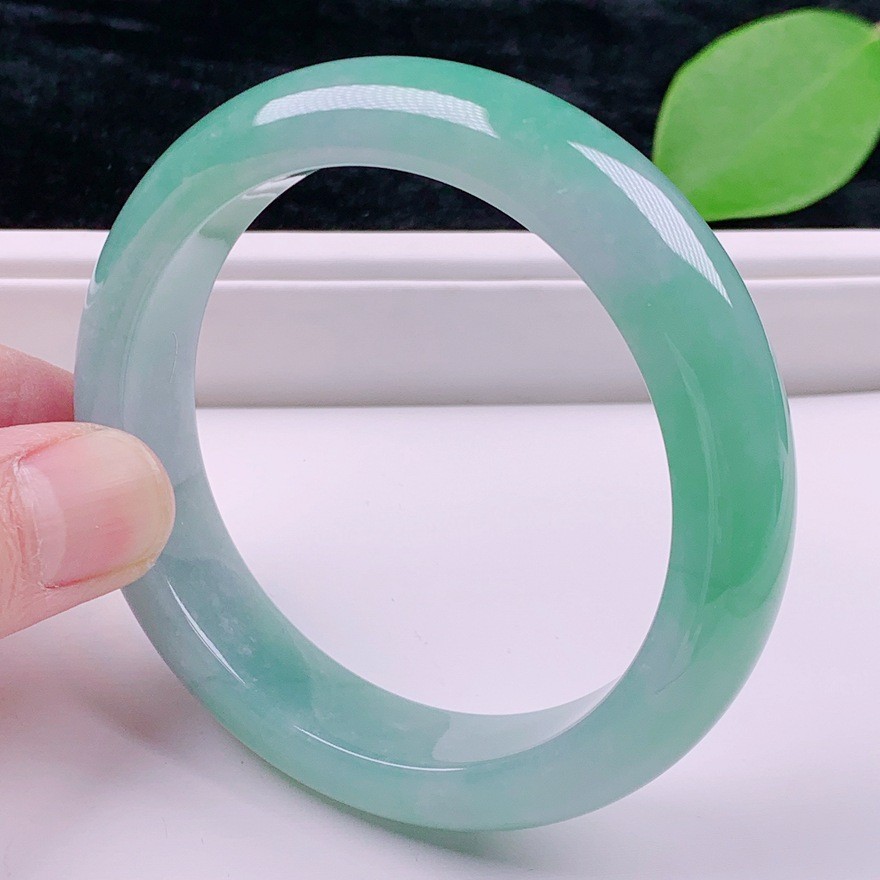Gelang giok jadeite jenis ice-waxy hijau cerah jenis waxy hijau muda gelang giok bulat biasa gelang 