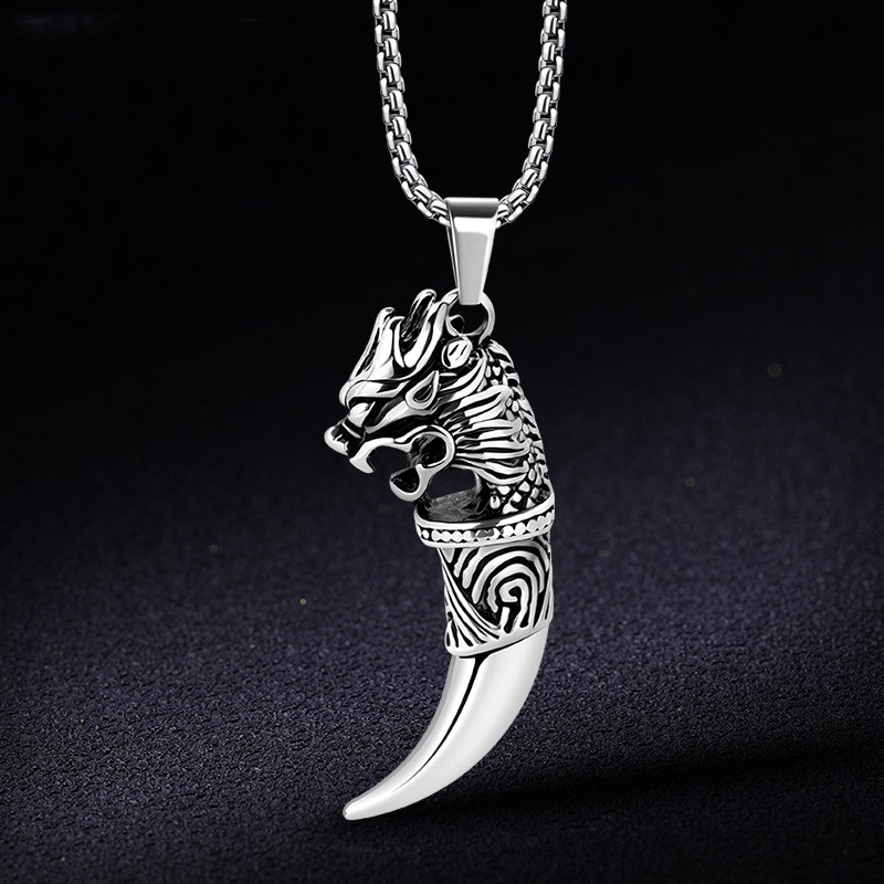 Kalung Pria Perak Thailand Wolf Tooth - Liontin Unik