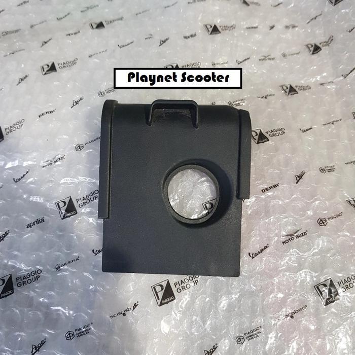 Cover Tutup Busi Samping Vespa LX S 125 150 2V