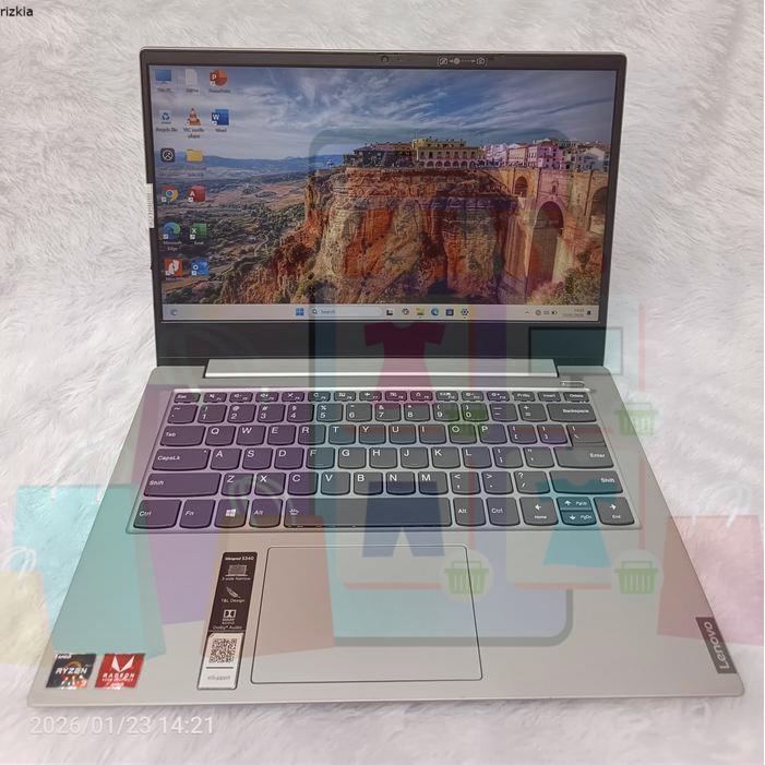 LAPTOP LENOVO IDEAPAD S340 14API RYZEN 3 3200U RADEON RAM 8 GB SSD 512 GB LAYAR JERNIH