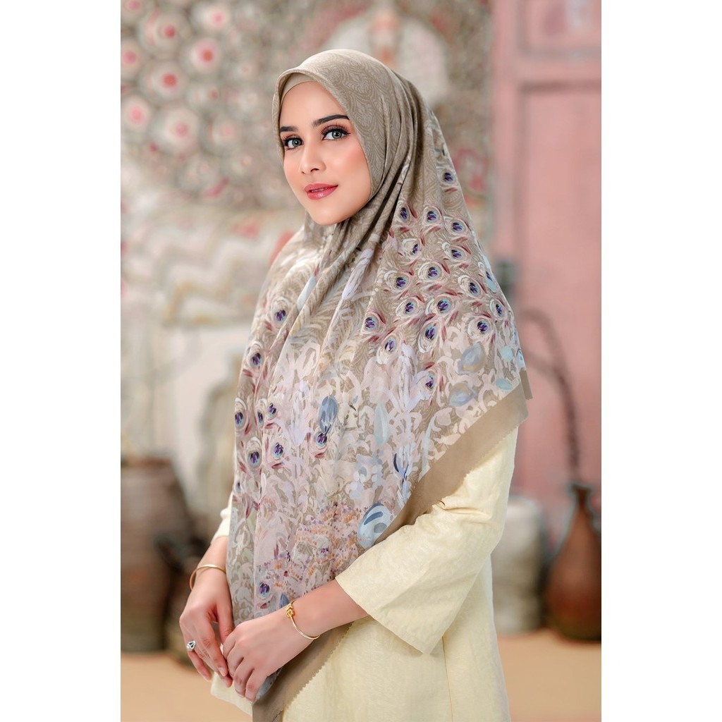 Buttonscarves The Ederra Voal Square XL - Mojave