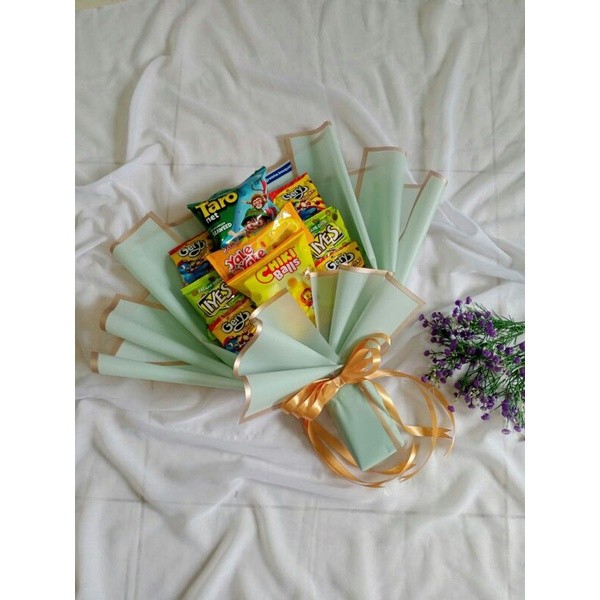 Bouquet Snack Small Dengan Isi 2 Besar 7 Kecil