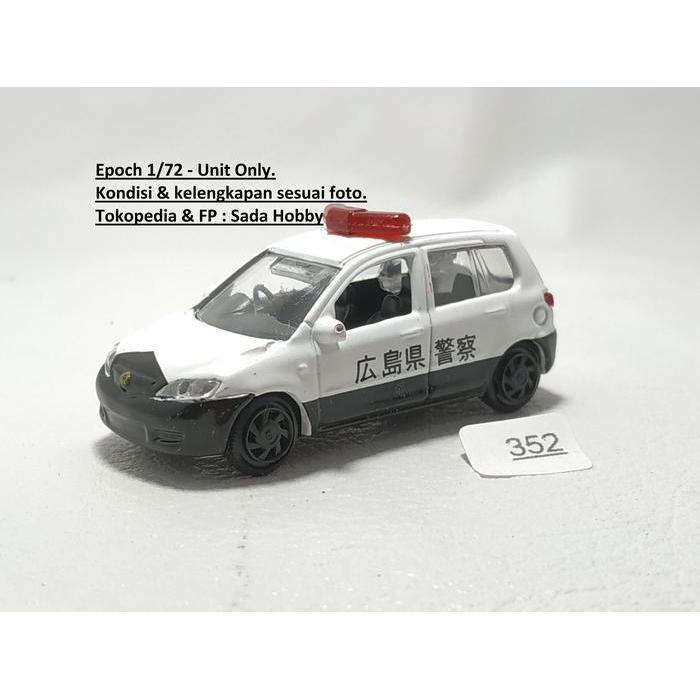 Epoch Skala  1/72 Mazda Demio Japan Police Car