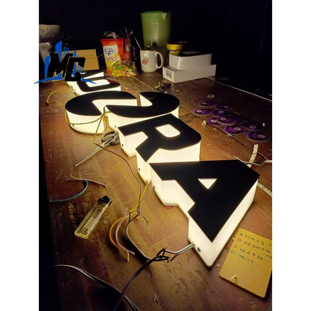 Huruf Timbul Akrilik menyala