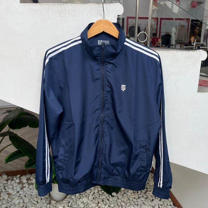 3Second Sporty Tracksuit Parasut Jaket Pria Reguler Fit 110525,120525 - HITAM, S