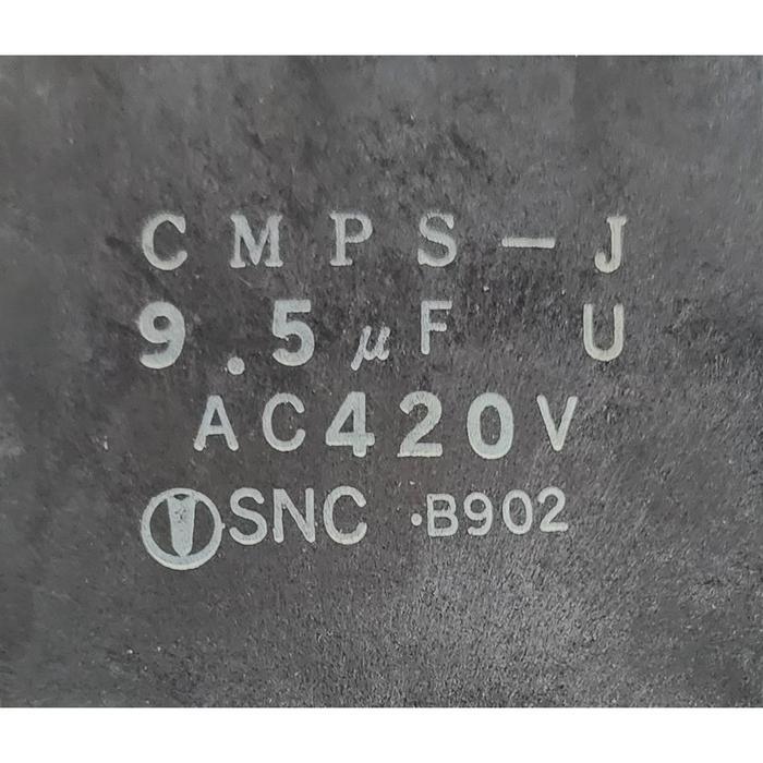 Elco Capacitor AC Kotak 9.5uf 420VAC 420V Original PxLxT 5.7x3.4x5cm BERKUWALITAS...