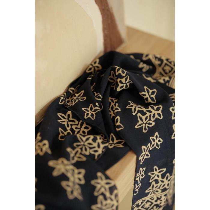 BATIK RATU - Scarf Batik Bunga Melati - Blue | DNC
