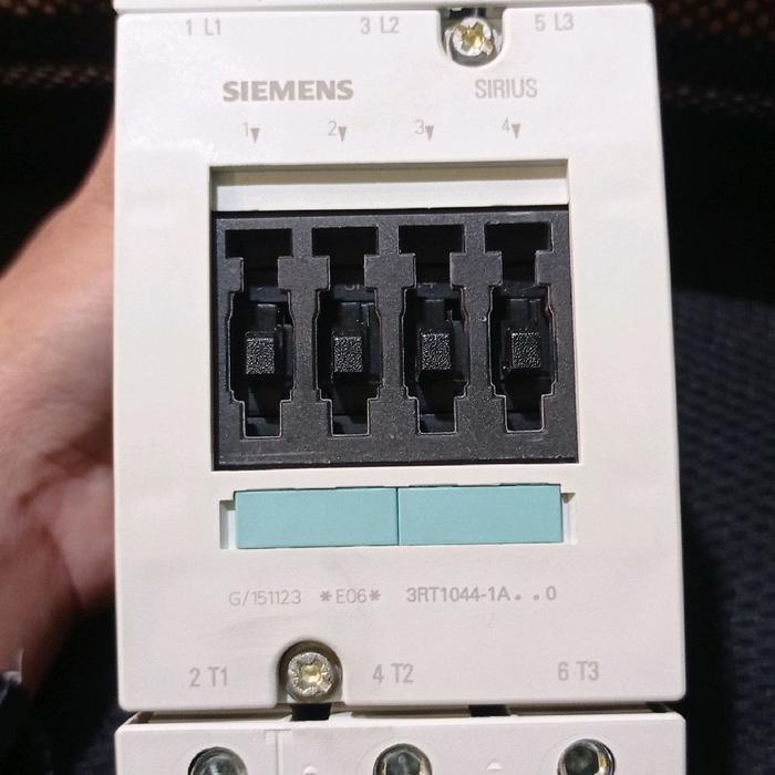 kontaktor siemens 3RT1044-1AF00 100A 110V 30KW