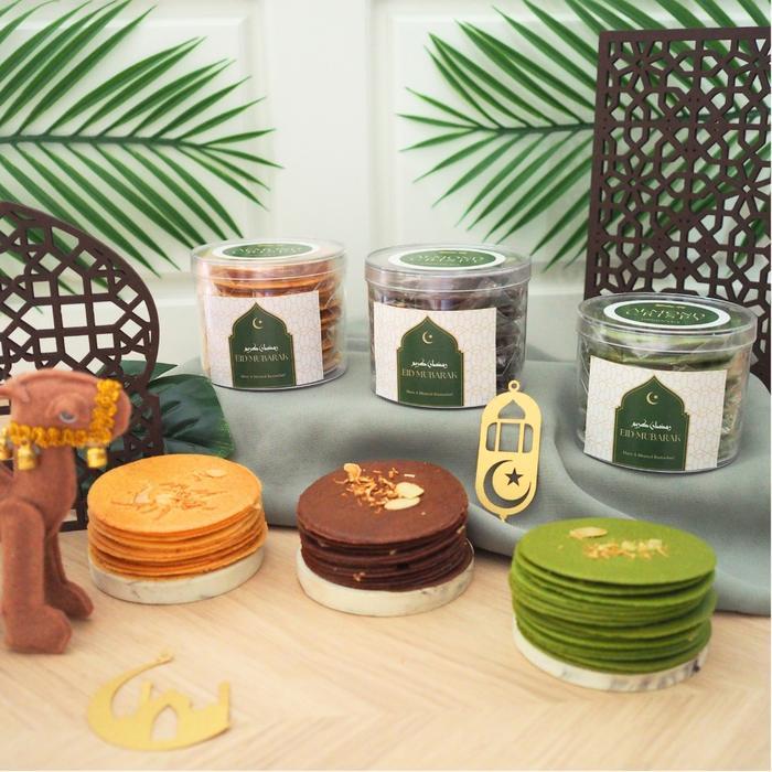 Bite It Almond Cheese Crispy MINI 70 gr Cookies Tipis & Crispy dengan Topping Almond Slice dan Keju 