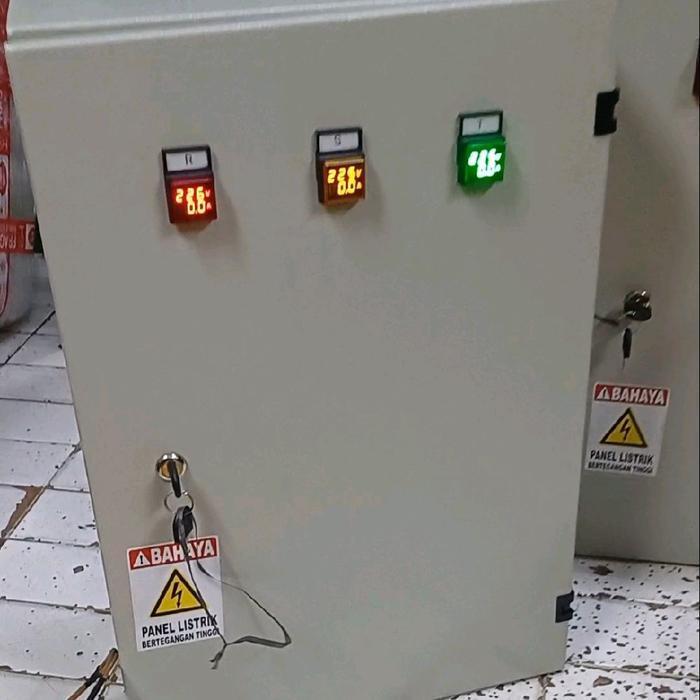 Panel Listrik 3phas 50A Komplit Pilot Lamp digital ŵith Amper dan Volt meter
