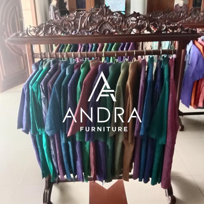 Gawangan baju kayu jati ukiran unik jepara , gawangan baju batik