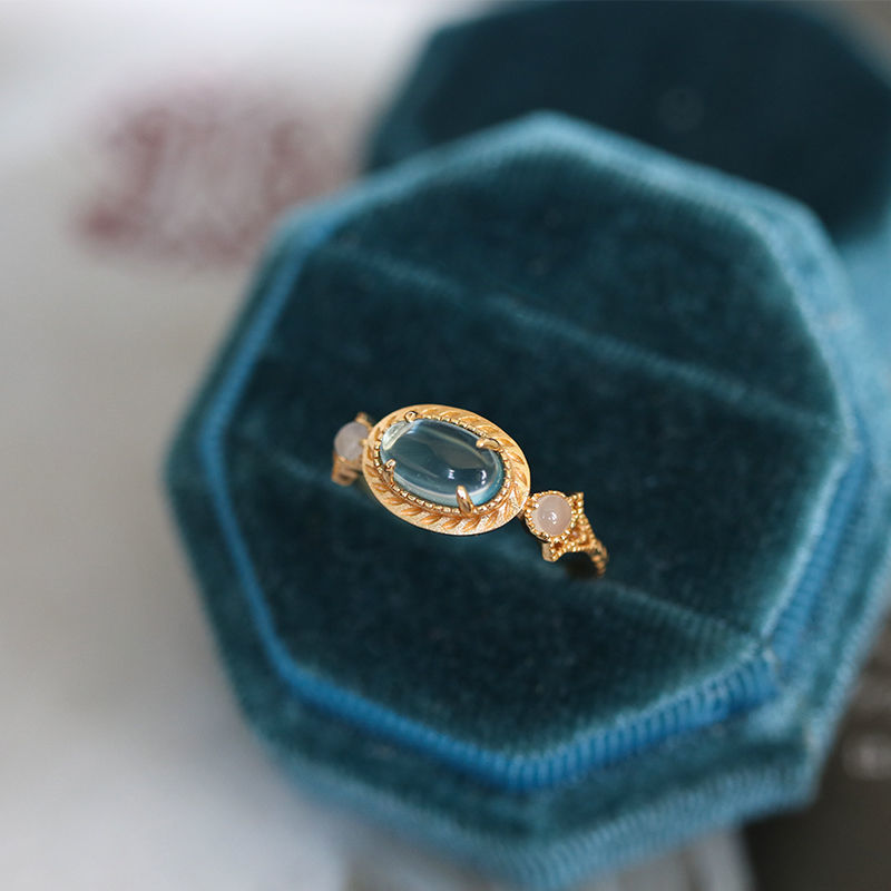 Lonely Island London Blue Topaz Cincin Batu Permata Wanita
