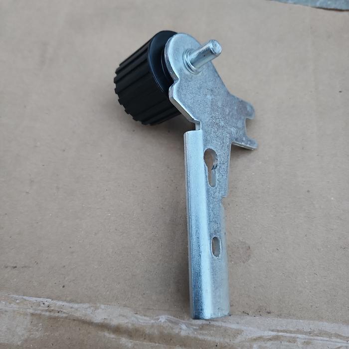 engsel kulkas 2pintu bawah+kaki sperpart