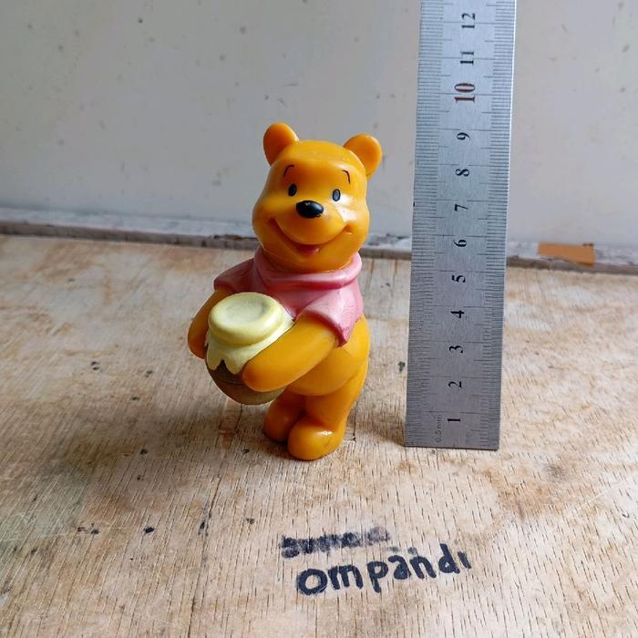 figure kartun Winnie the pooh vintage Dcast