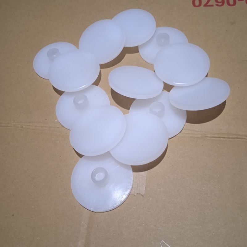 Plastik tatakan atau ganjalan per daun belakang CARRY, FUTURA, COLT T, L300 serta semua mobil yang p