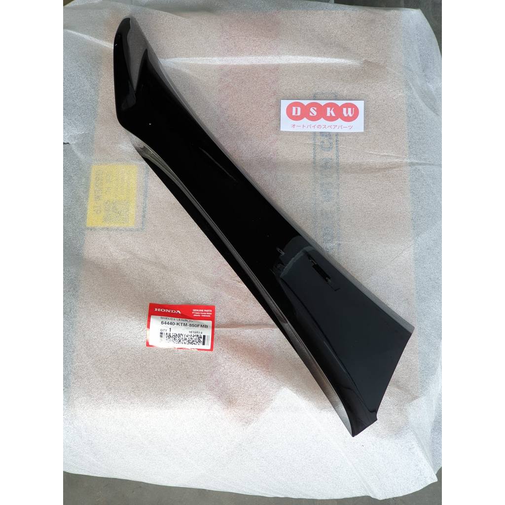Cover Legsil Luar Kiri Hitam SUPRA X 125 OLD AHM 64440-KTM-850FMB