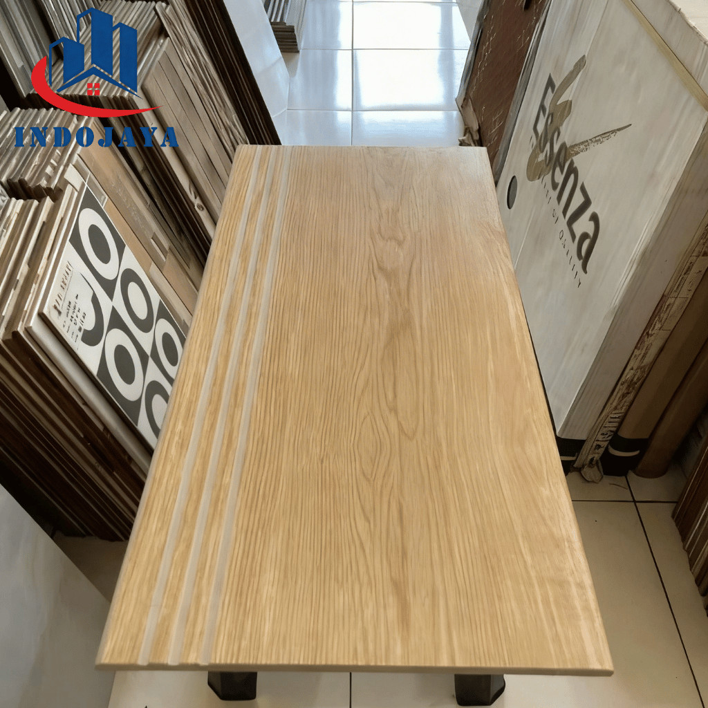 Granit Tangga Motif Kayu 30x60 20x60 Tidak Licin Kasar Custom Ukuran Keramik List Plint