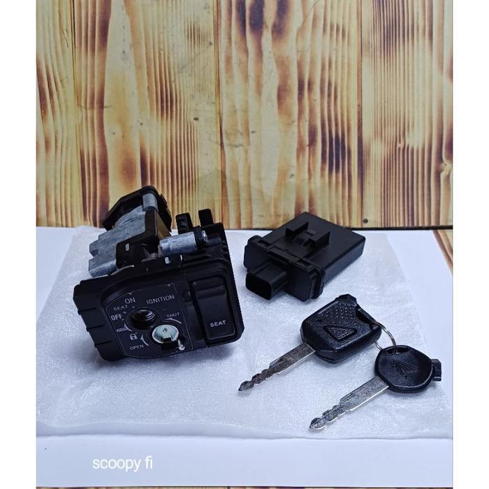 KUNCI KONTAK ASSY SCOOPY FI 2016 REMOTE A KUALITAS ORI SPAREPART MOTOR