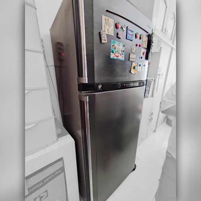 Kulkas 2 Pintu Ukuran Jumbo Sharp SJ-P851NLV-HS 555 liter