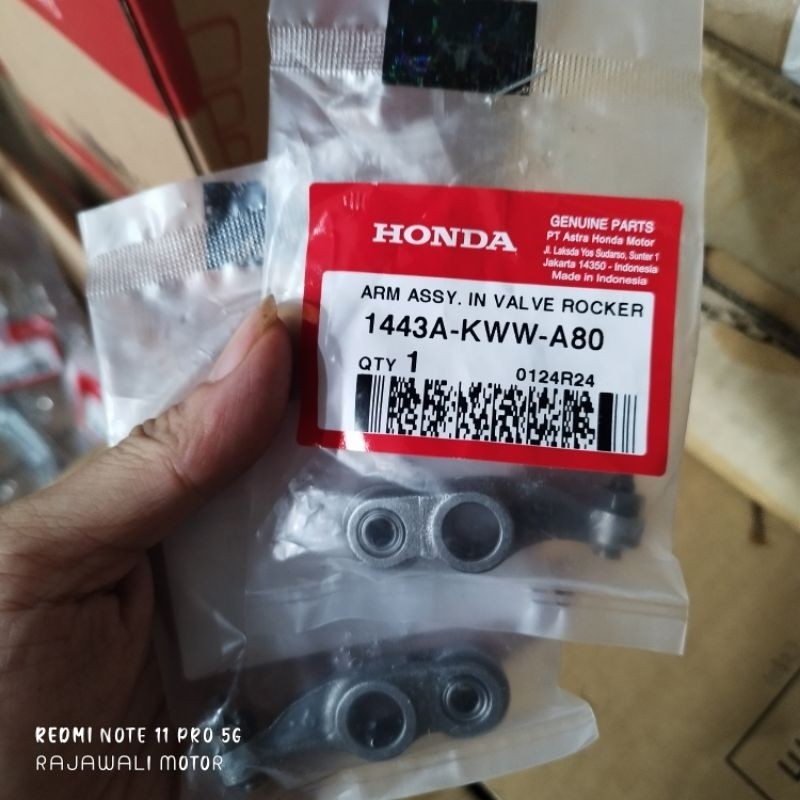 1443A-KWW-A80 pelatuk klep New Blade, BeAT FI & BeAT FI CBS  KWW AHM original (harga 2pcs)