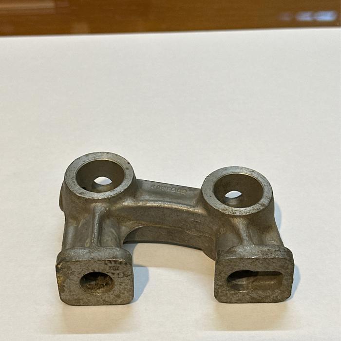 Fiat 4025652 bracket shaft Fiat 125p PASSS