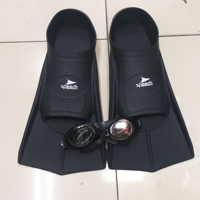Sepatu Renang karet SPEEDO ukuran 30-41 dan kacamata renang
