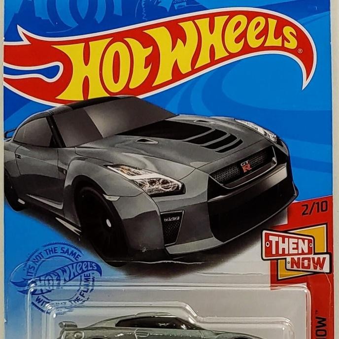 Hot Wheels 17 Nissan GT-R R35 GTR