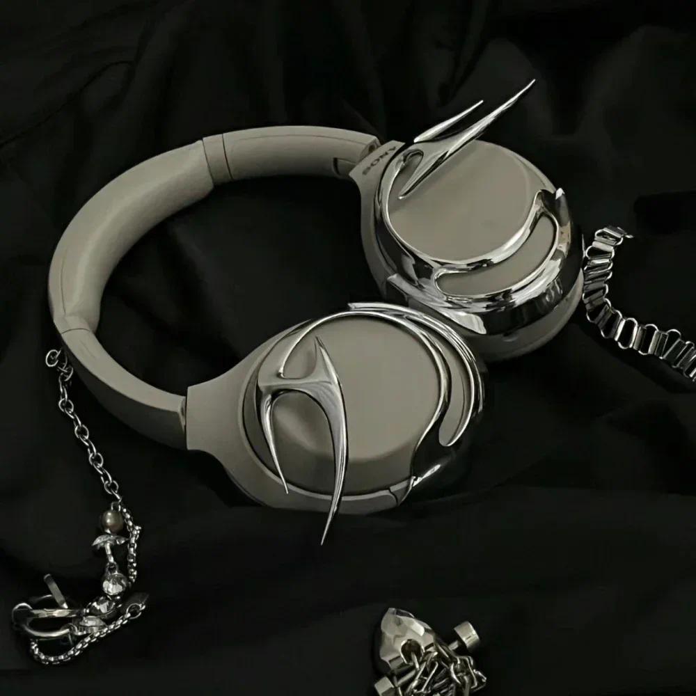 Sony WH-1000XM4 Case Y2K Headphones Case Custom Silver Flame Cover Sony Xm5 Headphone Accessory Deco